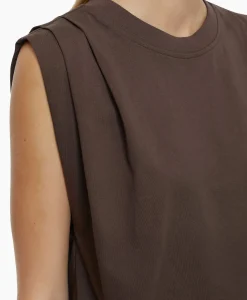 Closed Top Pleated Sleeveless Bruin*Dames T-Shirts & Tops