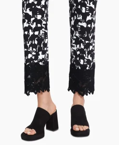 Broek Wc 81.02 J10 Zwart Dames Broeken